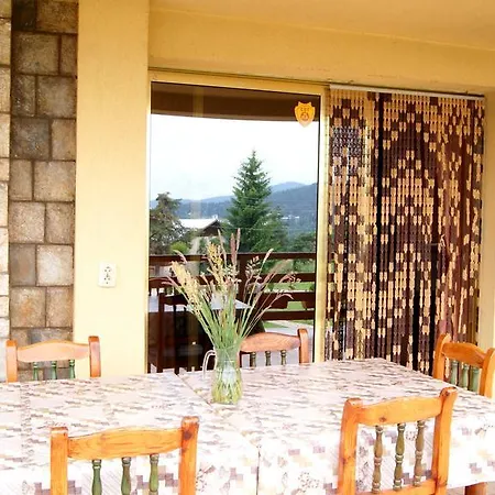 Family Stoyan Guest house