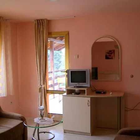 Family Stoyan Guest house